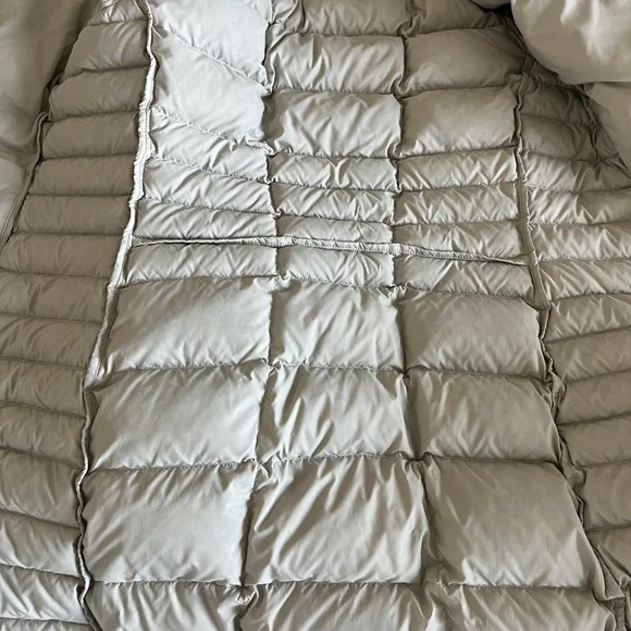 The North Face women’s cream 550 down filled parka size Small - Picture 9 of 15